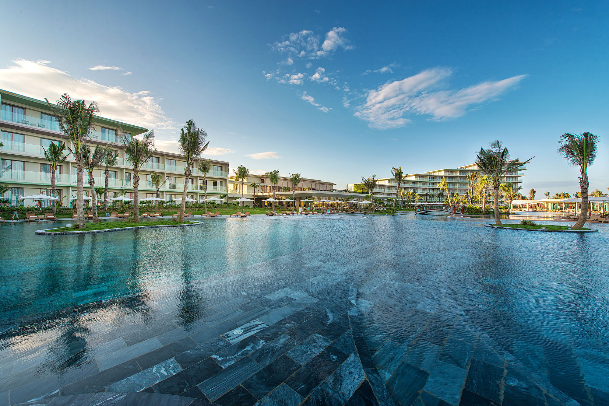 Flc Luxury Hotel Samson Sam Son Extérieur photo